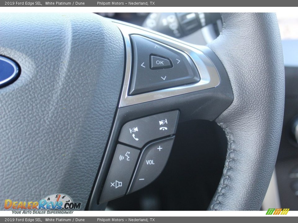 2019 Ford Edge SEL White Platinum / Dune Photo #13