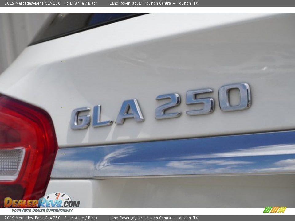 2019 Mercedes-Benz GLA 250 Polar White / Black Photo #12