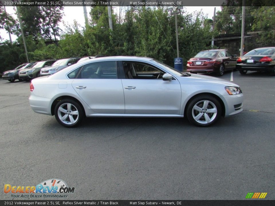2012 Volkswagen Passat 2.5L SE Reflex Silver Metallic / Titan Black Photo #5