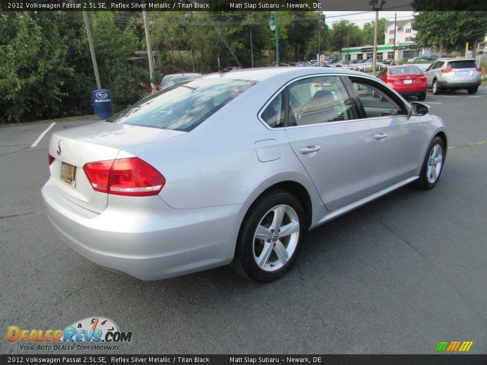 2012 Volkswagen Passat 2.5L SE Reflex Silver Metallic / Titan Black Photo #6