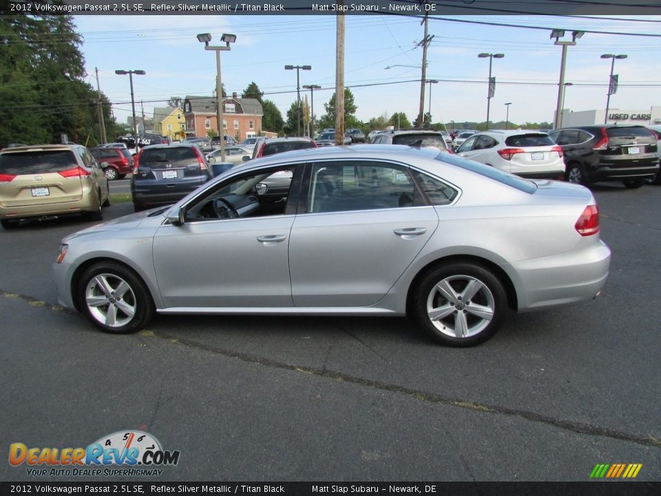2012 Volkswagen Passat 2.5L SE Reflex Silver Metallic / Titan Black Photo #9