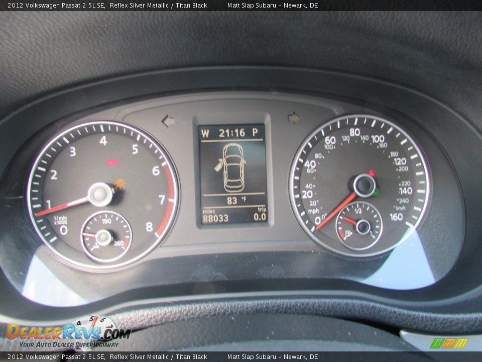 2012 Volkswagen Passat 2.5L SE Reflex Silver Metallic / Titan Black Photo #28