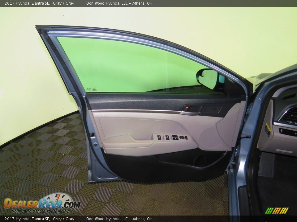 2017 Hyundai Elantra SE Gray / Gray Photo #16