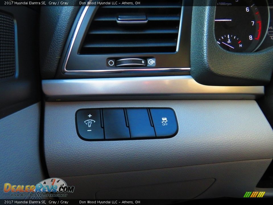 2017 Hyundai Elantra SE Gray / Gray Photo #32