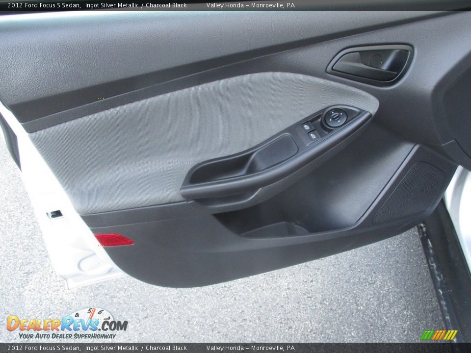 2012 Ford Focus S Sedan Ingot Silver Metallic / Charcoal Black Photo #10