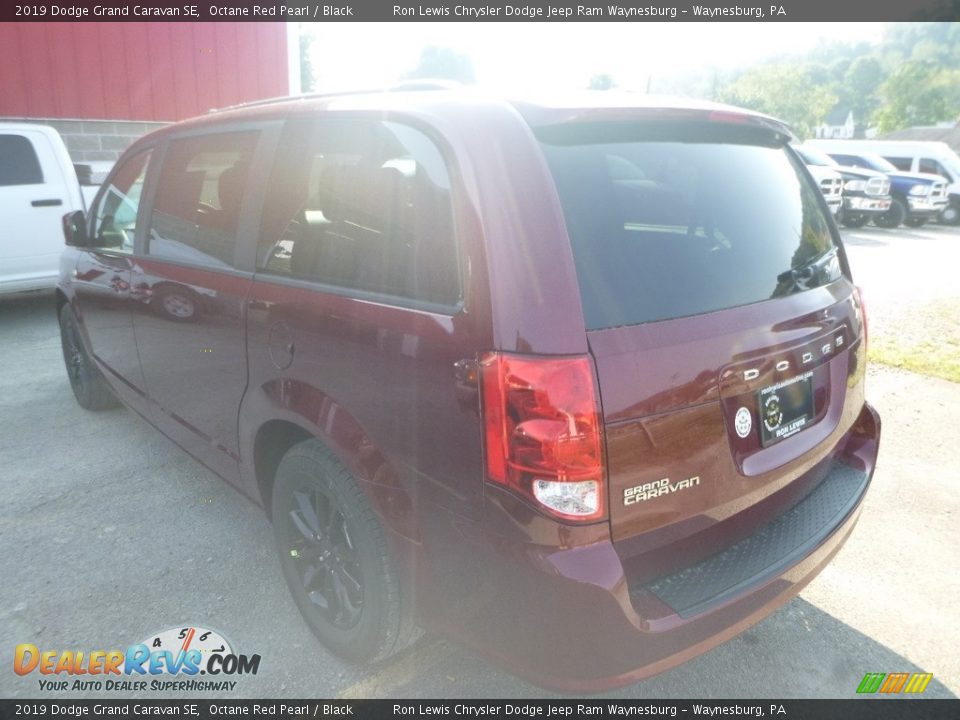 2019 Dodge Grand Caravan SE Octane Red Pearl / Black Photo #3