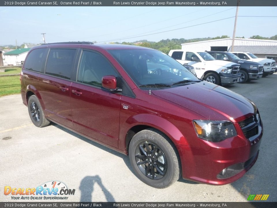 2019 Dodge Grand Caravan SE Octane Red Pearl / Black Photo #7