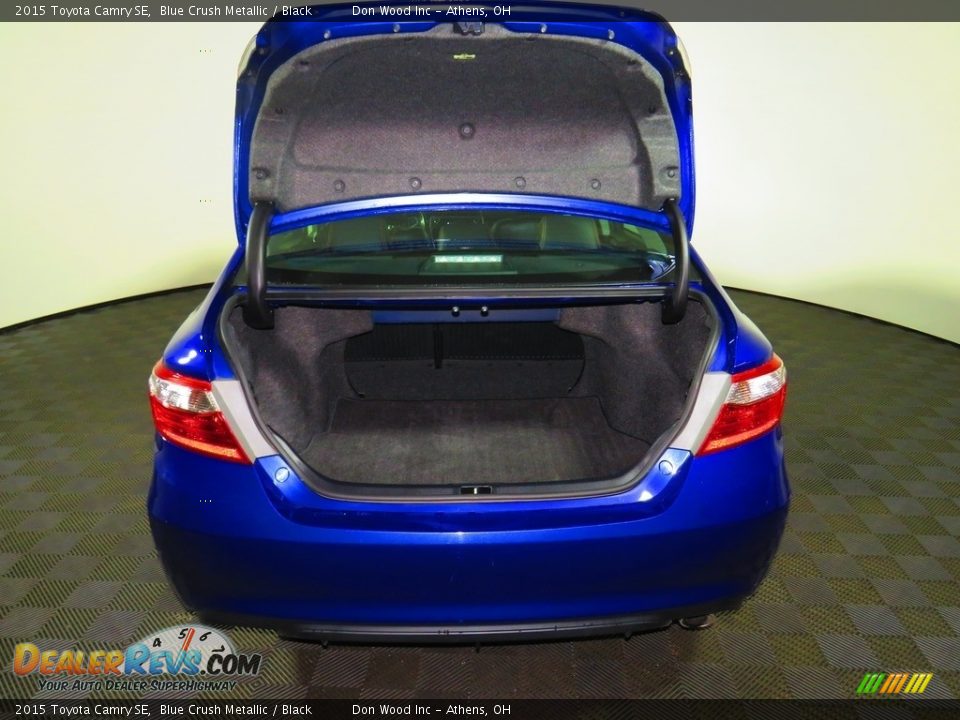 2015 Toyota Camry SE Blue Crush Metallic / Black Photo #13