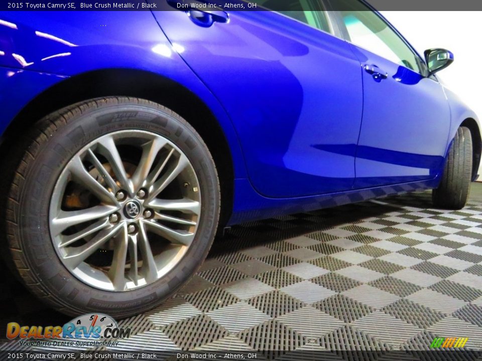 2015 Toyota Camry SE Blue Crush Metallic / Black Photo #16