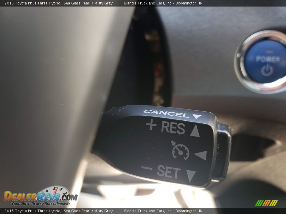 2015 Toyota Prius Three Hybrid Sea Glass Pearl / Misty Gray Photo #14