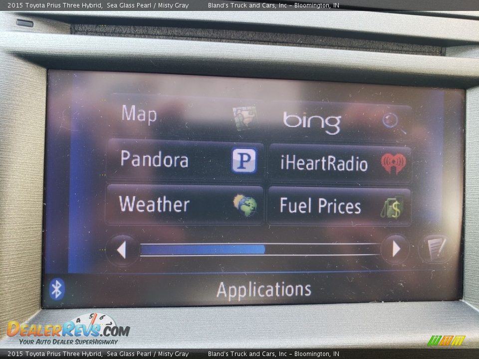 2015 Toyota Prius Three Hybrid Sea Glass Pearl / Misty Gray Photo #18