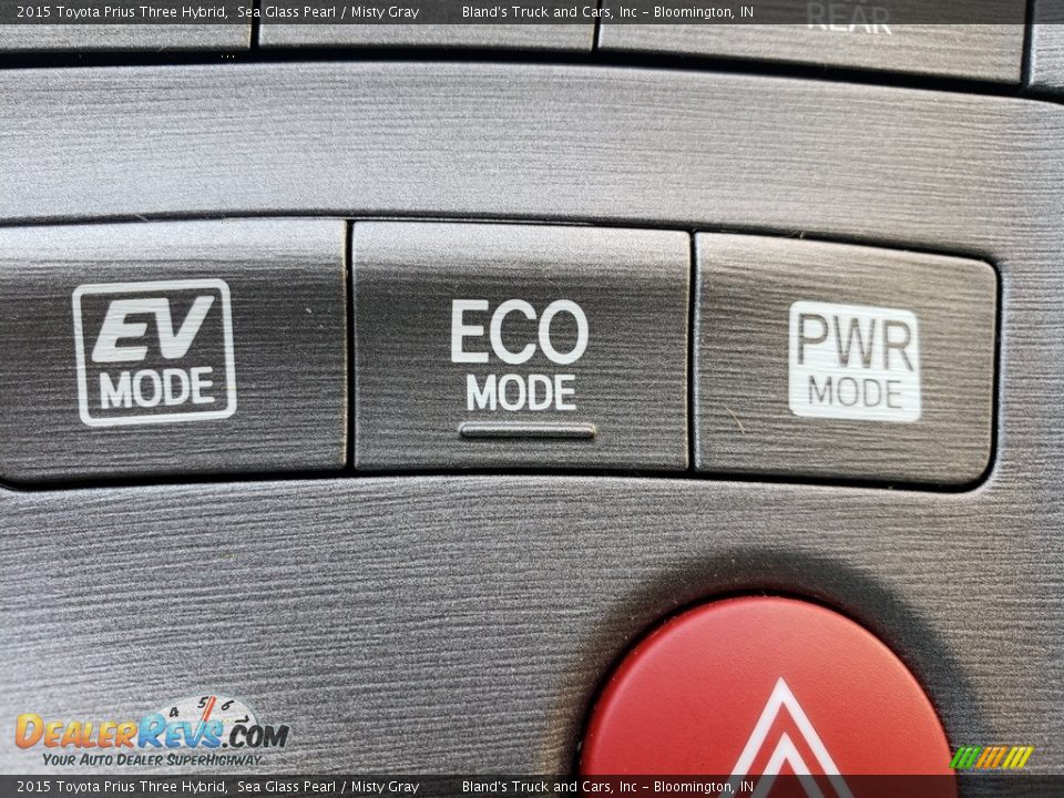 2015 Toyota Prius Three Hybrid Sea Glass Pearl / Misty Gray Photo #22