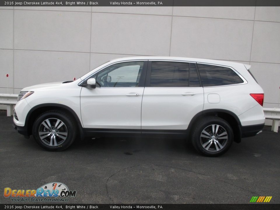2016 Jeep Cherokee Latitude 4x4 Bright White / Black Photo #2