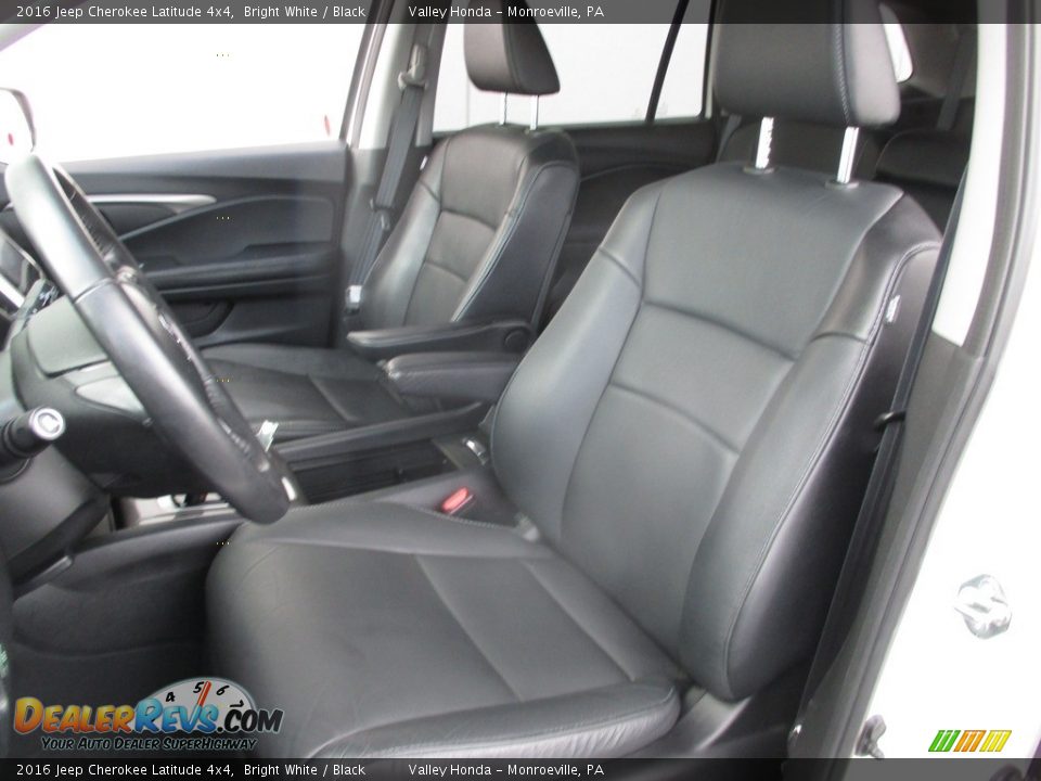 2016 Jeep Cherokee Latitude 4x4 Bright White / Black Photo #11