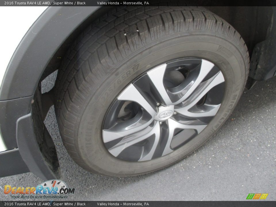2016 Toyota RAV4 LE AWD Super White / Black Photo #6