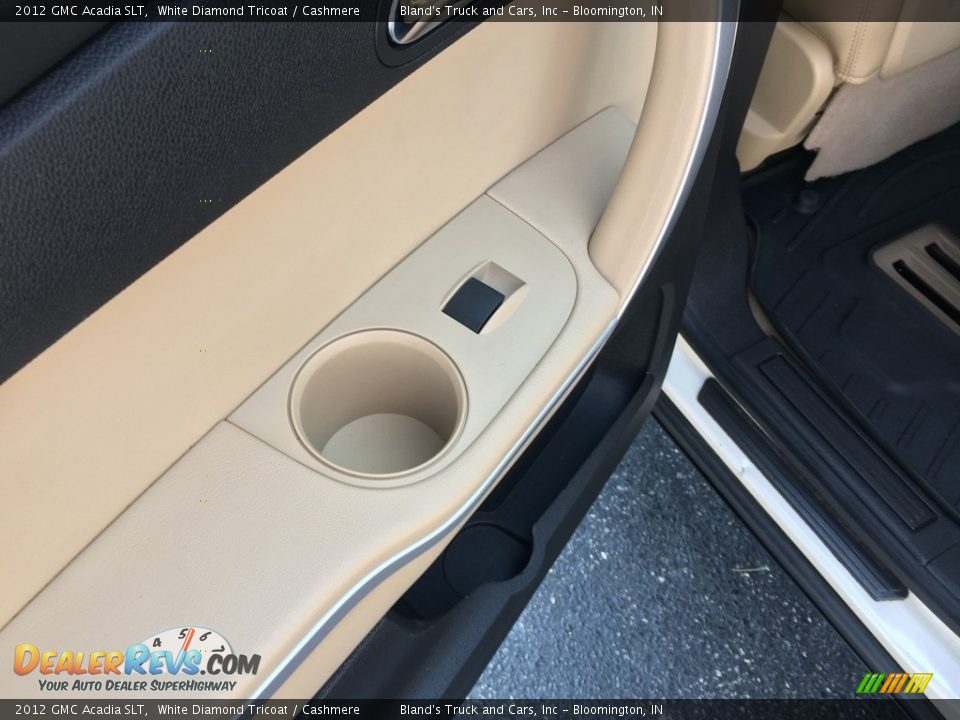 2012 GMC Acadia SLT White Diamond Tricoat / Cashmere Photo #31