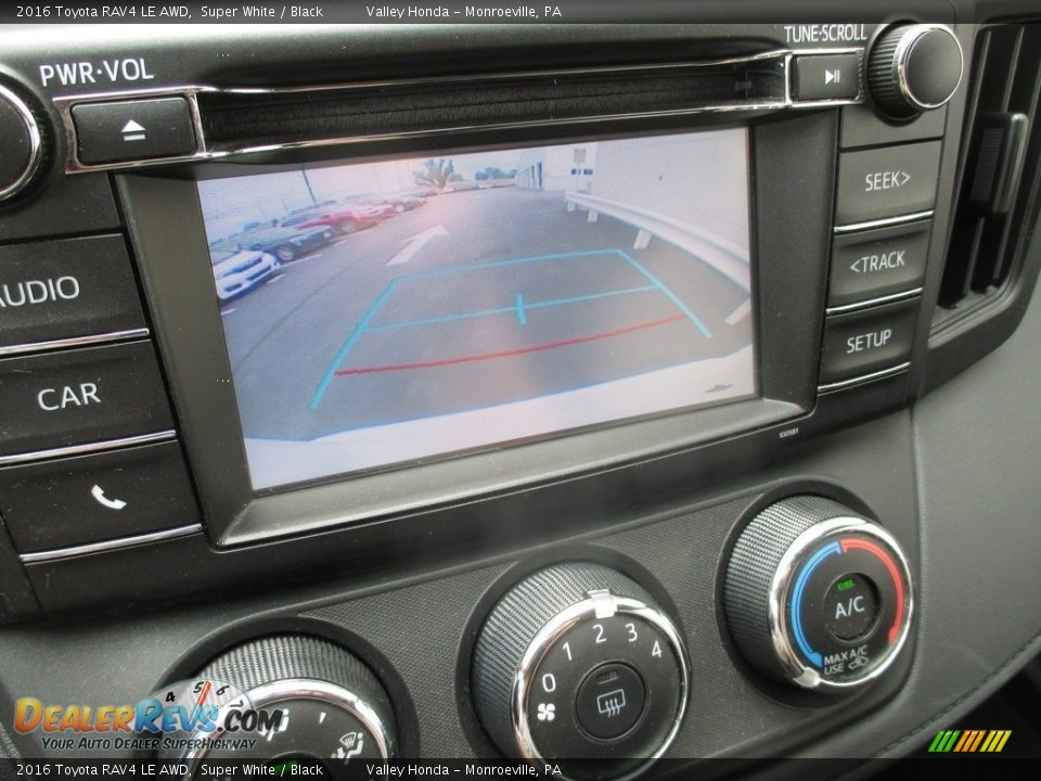 2016 Toyota RAV4 LE AWD Super White / Black Photo #16