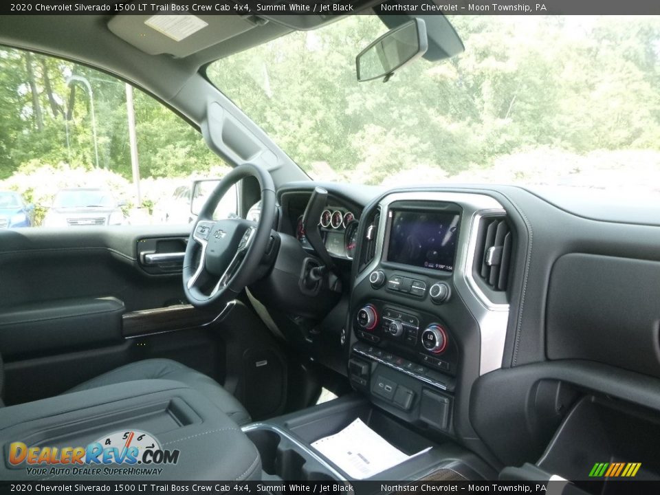 Dashboard of 2020 Chevrolet Silverado 1500 LT Trail Boss Crew Cab 4x4 Photo #11