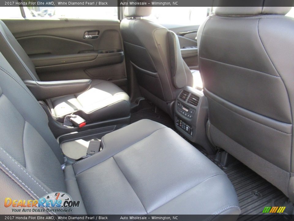 2017 Honda Pilot Elite AWD White Diamond Pearl / Black Photo #12