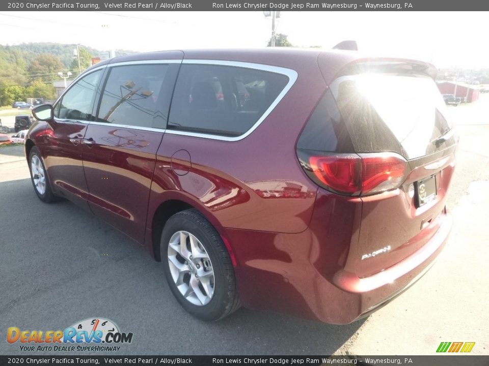 2020 Chrysler Pacifica Touring Velvet Red Pearl / Alloy/Black Photo #6