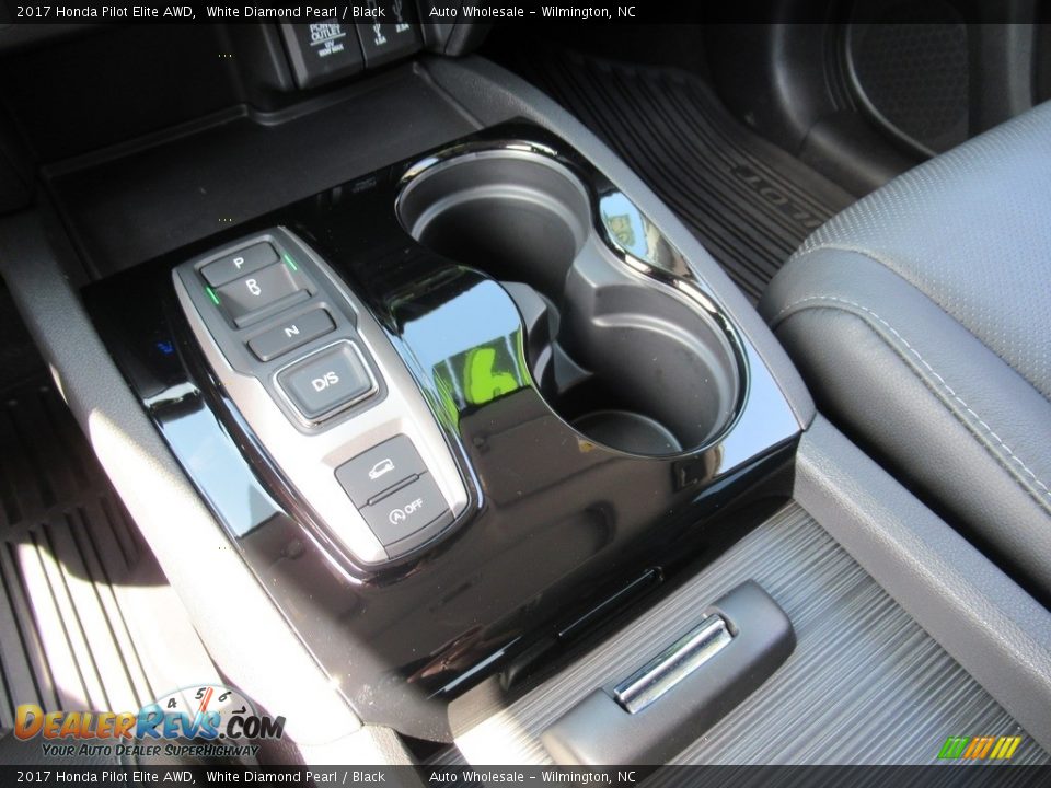 2017 Honda Pilot Elite AWD White Diamond Pearl / Black Photo #19