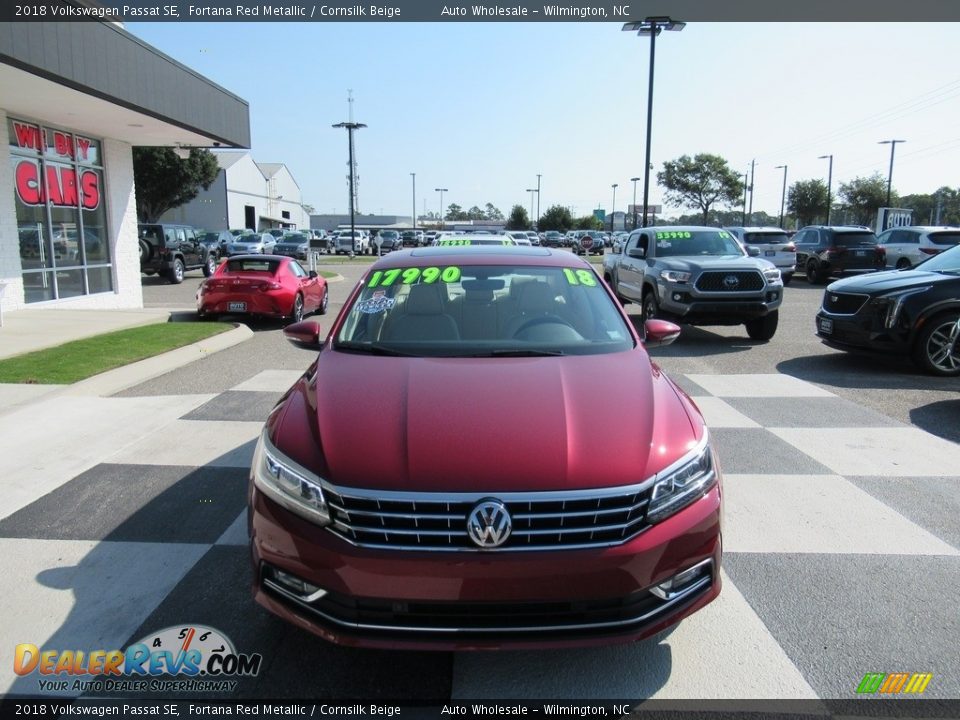 2018 Volkswagen Passat SE Fortana Red Metallic / Cornsilk Beige Photo #2
