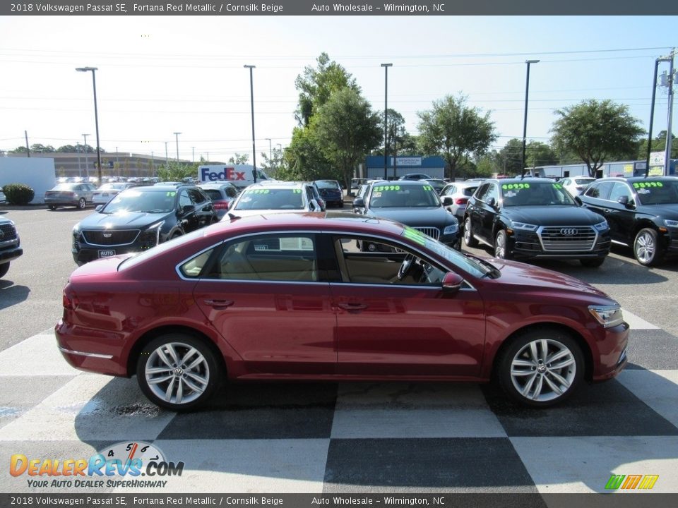 2018 Volkswagen Passat SE Fortana Red Metallic / Cornsilk Beige Photo #3