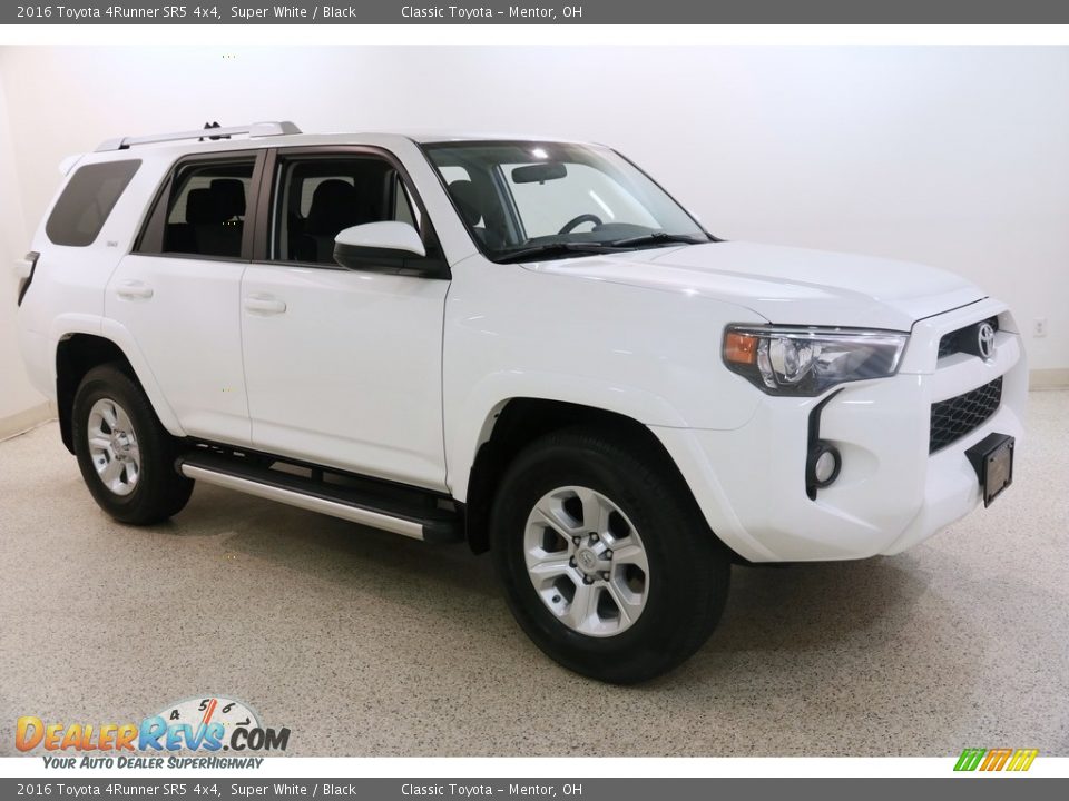 2016 Toyota 4Runner SR5 4x4 Super White / Black Photo #1