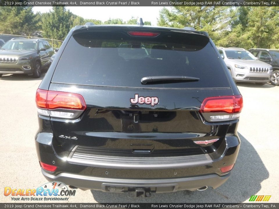 2019 Jeep Grand Cherokee Trailhawk 4x4 Diamond Black Crystal Pearl / Black Photo #4