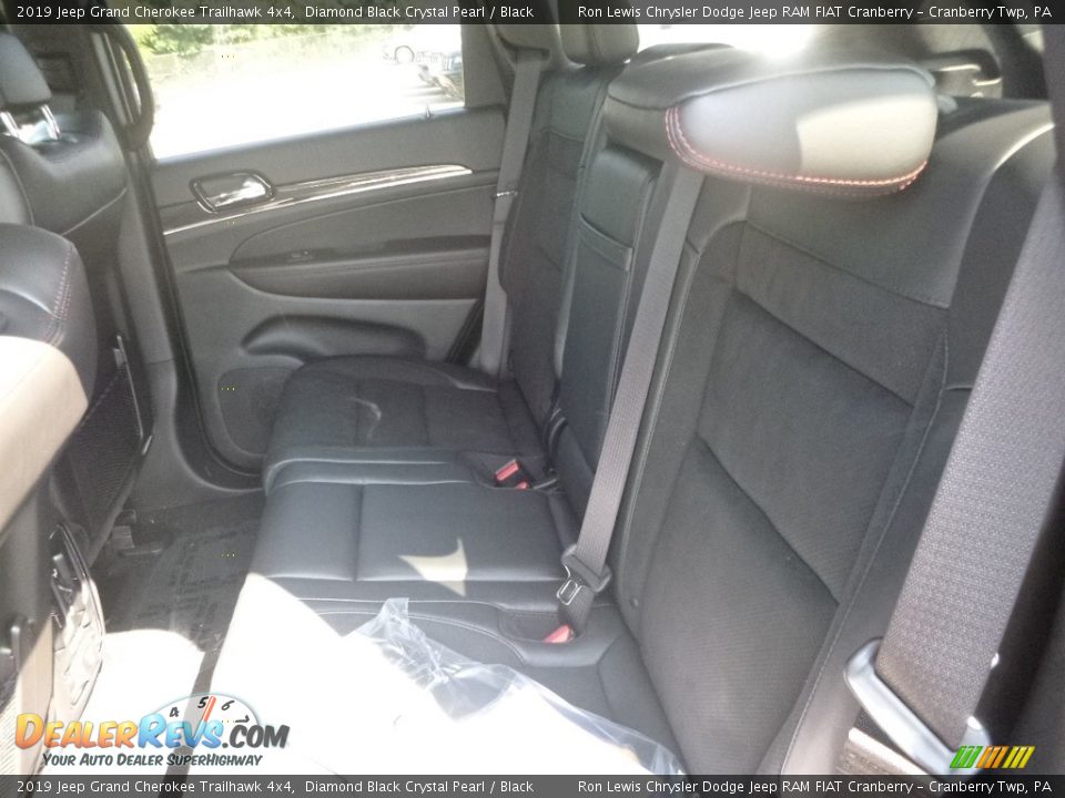 2019 Jeep Grand Cherokee Trailhawk 4x4 Diamond Black Crystal Pearl / Black Photo #11