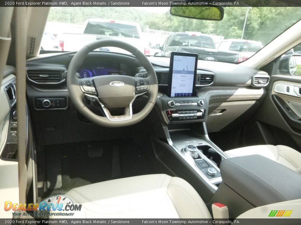 Front Seat of 2020 Ford Explorer Platinum 4WD Photo #9