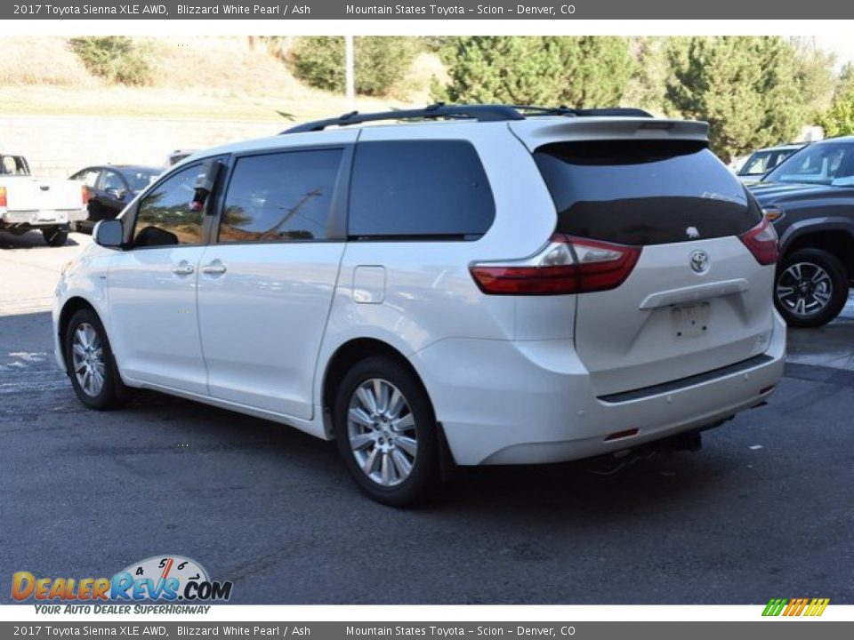 2017 Toyota Sienna XLE AWD Blizzard White Pearl / Ash Photo #4