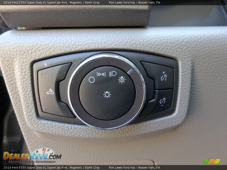 2019 Ford F350 Super Duty XL SuperCab 4x4 Magnetic / Earth Gray Photo #10