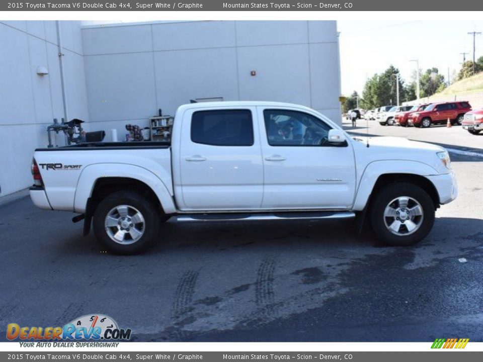 2015 Toyota Tacoma V6 Double Cab 4x4 Super White / Graphite Photo #7