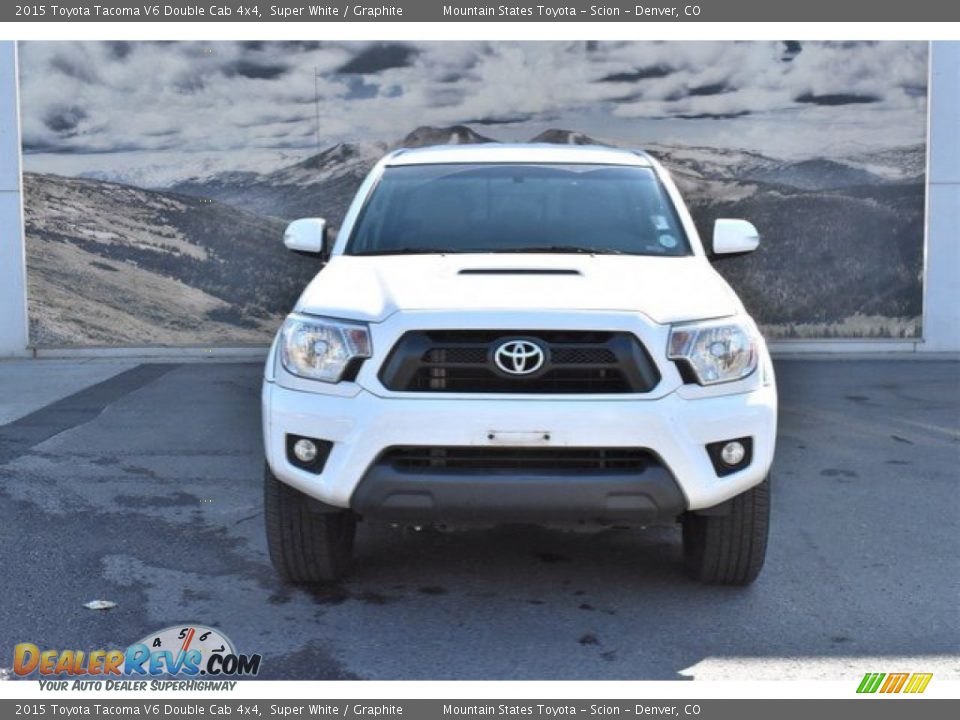2015 Toyota Tacoma V6 Double Cab 4x4 Super White / Graphite Photo #8
