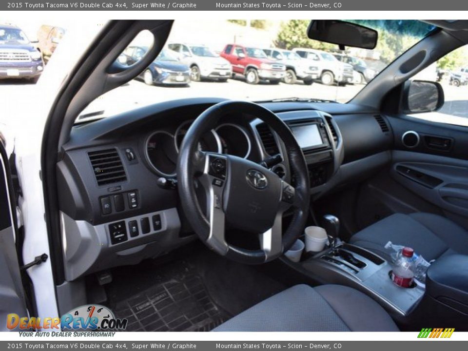2015 Toyota Tacoma V6 Double Cab 4x4 Super White / Graphite Photo #10