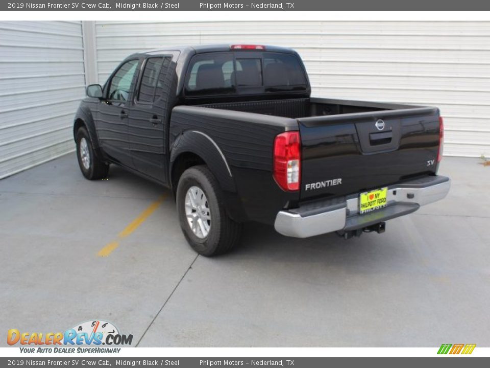 2019 Nissan Frontier SV Crew Cab Midnight Black / Steel Photo #7