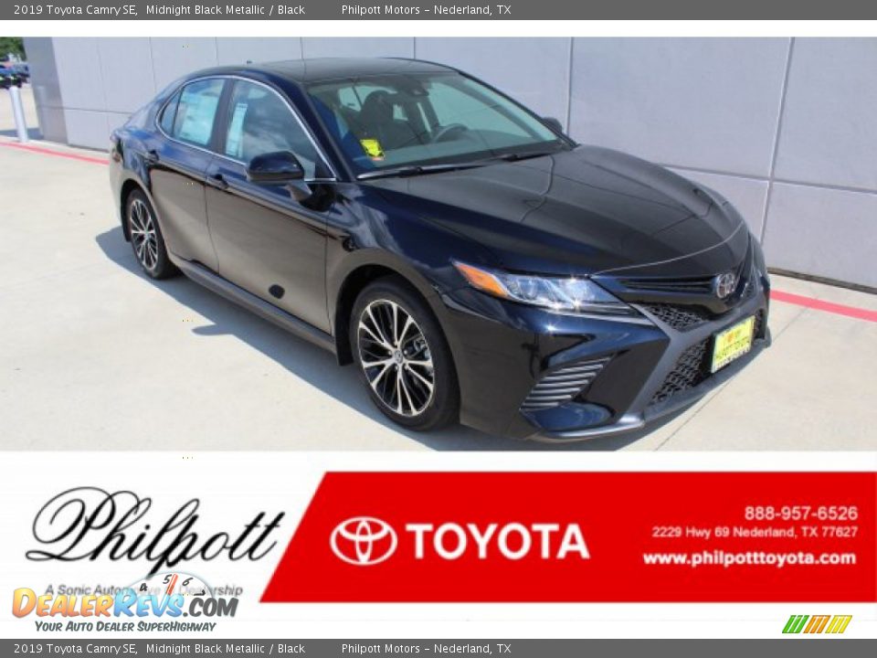 2019 Toyota Camry SE Midnight Black Metallic / Black Photo #1