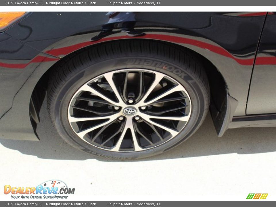 2019 Toyota Camry SE Midnight Black Metallic / Black Photo #5