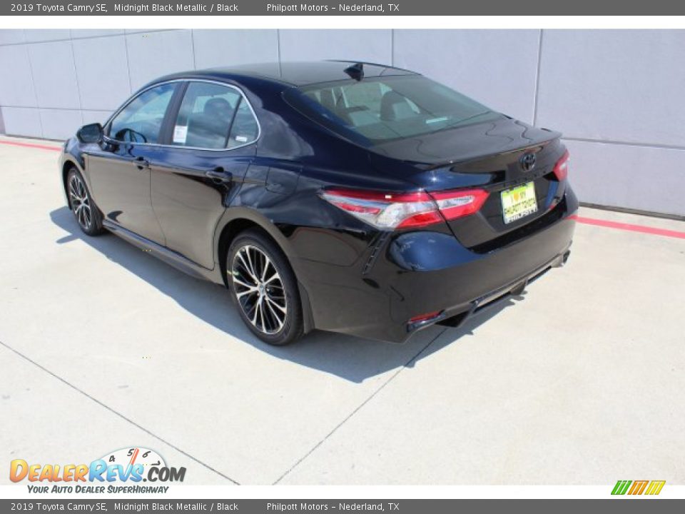 2019 Toyota Camry SE Midnight Black Metallic / Black Photo #6