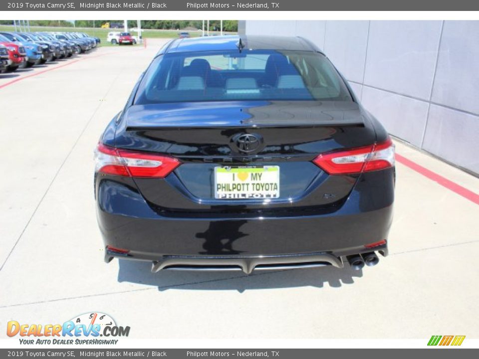 2019 Toyota Camry SE Midnight Black Metallic / Black Photo #7