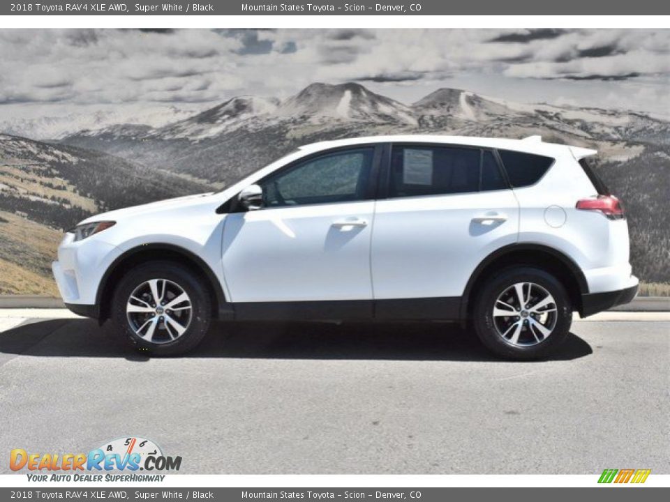 2018 Toyota RAV4 XLE AWD Super White / Black Photo #6