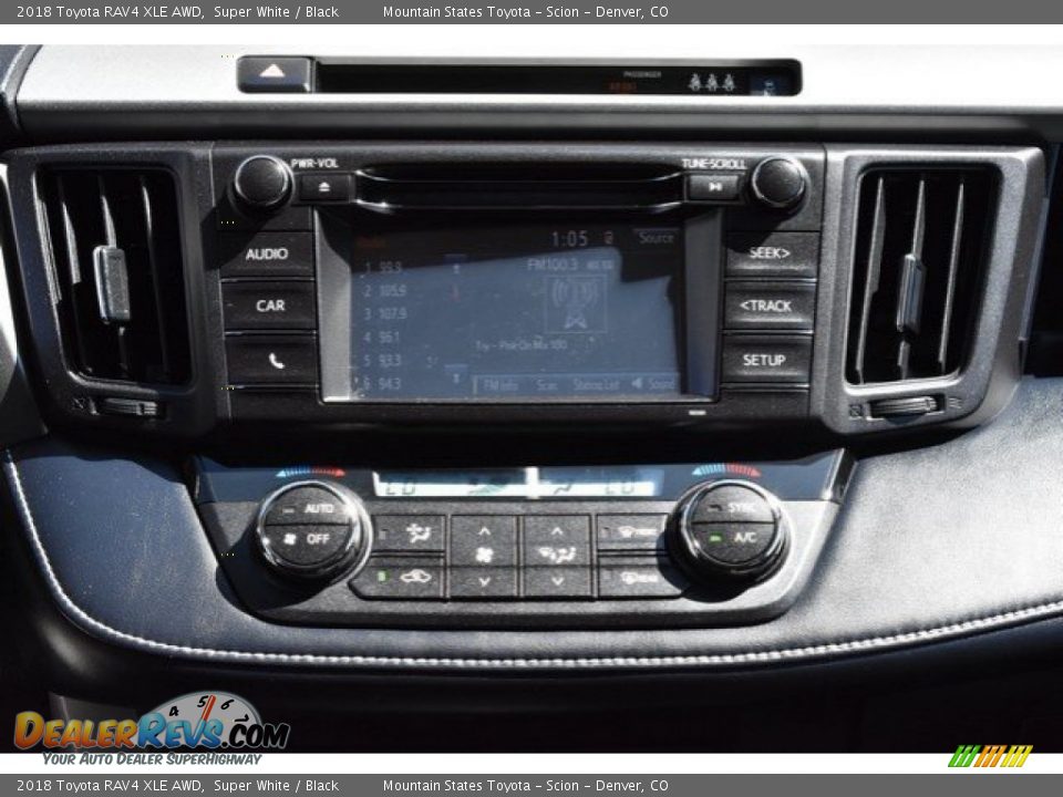 2018 Toyota RAV4 XLE AWD Super White / Black Photo #15