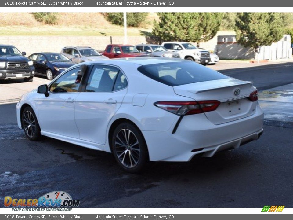 2018 Toyota Camry SE Super White / Black Photo #4