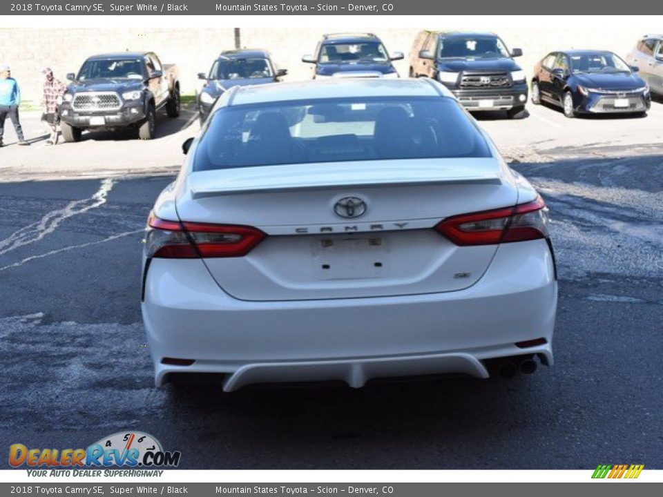 2018 Toyota Camry SE Super White / Black Photo #5