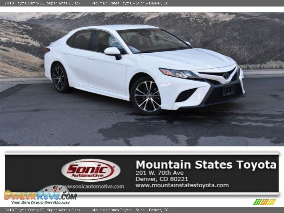 2018 Toyota Camry SE Super White / Black Photo #1