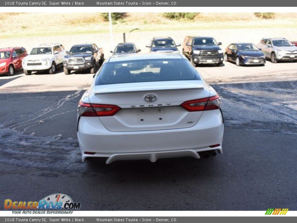 2018 Toyota Camry SE Super White / Black Photo #5