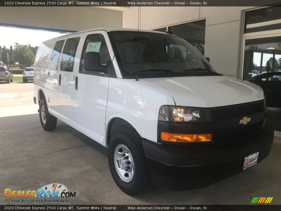 Front 3/4 View of 2020 Chevrolet Express 2500 Cargo WT Photo #1