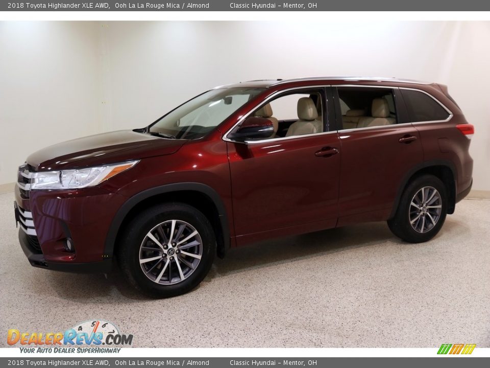 2018 Toyota Highlander XLE AWD Ooh La La Rouge Mica / Almond Photo #3