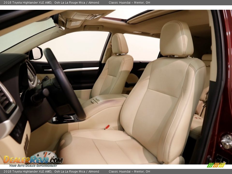 2018 Toyota Highlander XLE AWD Ooh La La Rouge Mica / Almond Photo #5